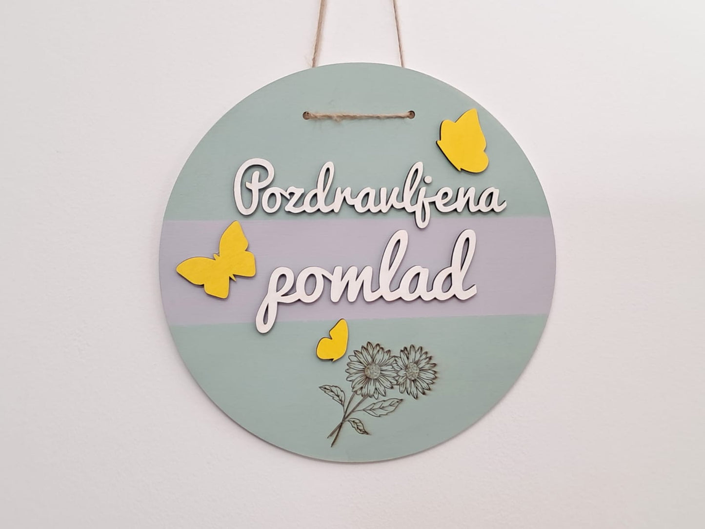Pozdravljena pomlad obešanka za na vrata - JBforma