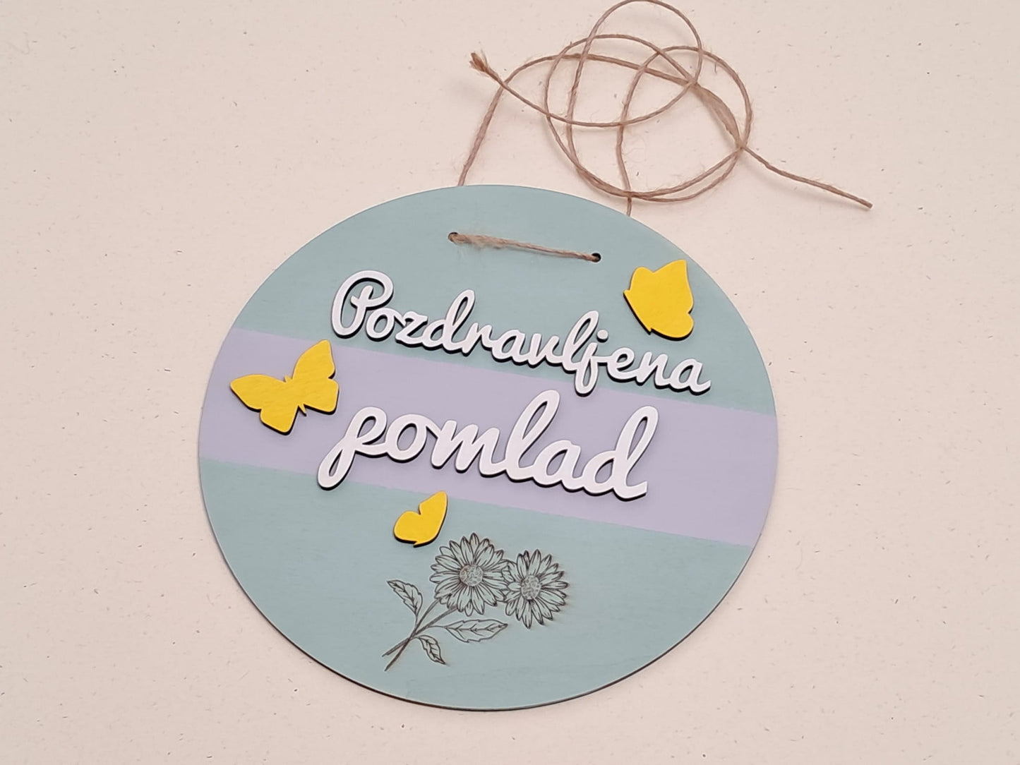 Pozdravljena pomlad obešanka za na vrata - JBforma
