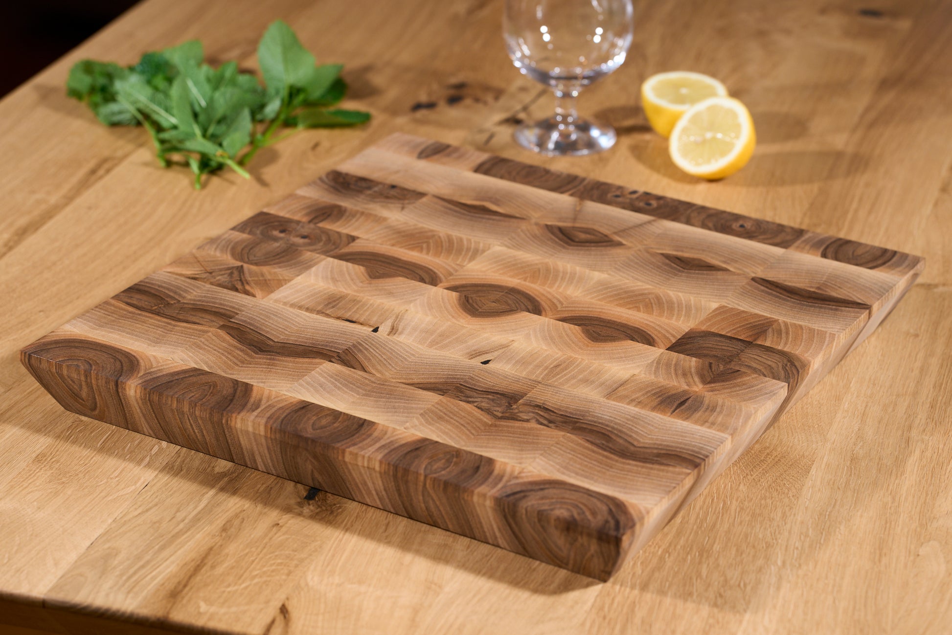 end grain rezalna deska les oreha