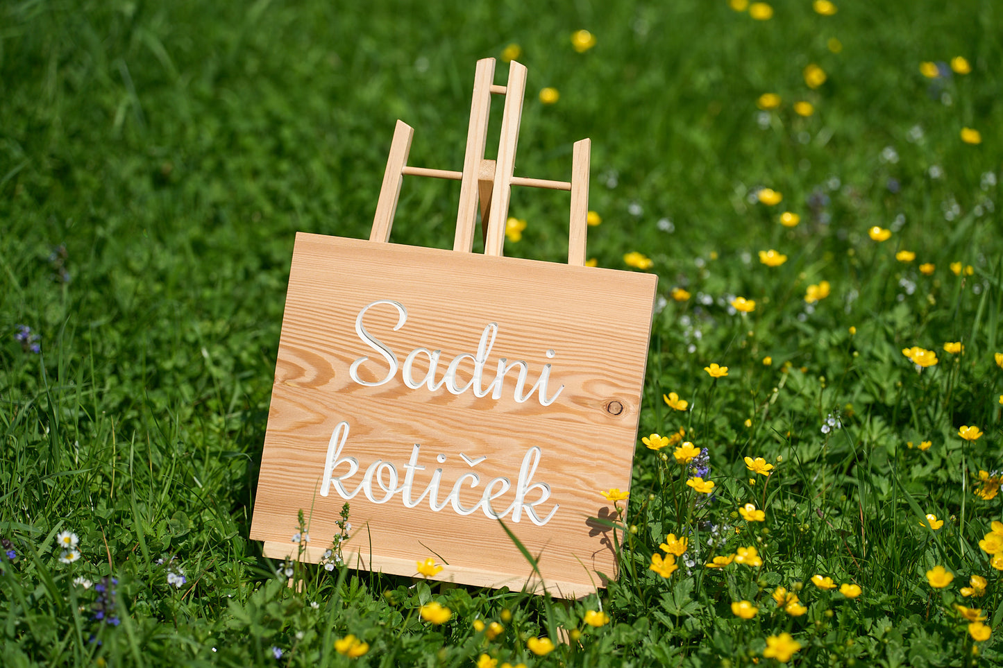 Sadni kotiček - unikatna lesena tablica z napisom - izposoja