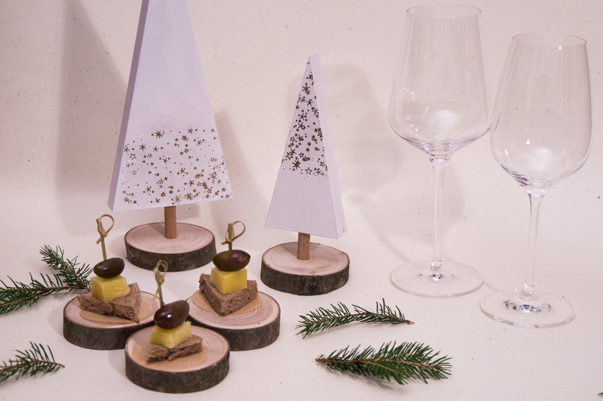 Komplet 2 dekorativnih namiznih božičnih dreves - JBforma